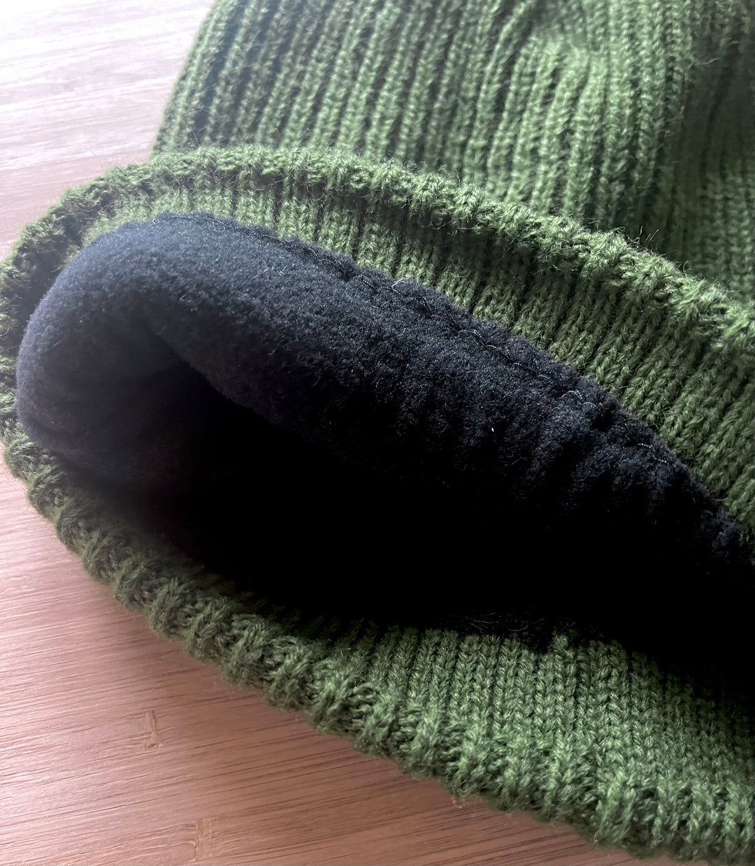 Tuque à pompon en tricot doublée en polar [SS26] [Junior/Adulte]