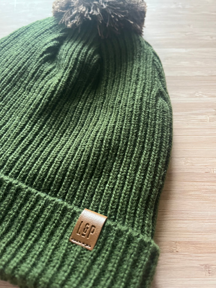 Tuque à pompon en tricot doublée en polar [SS26] [Junior/Adulte]