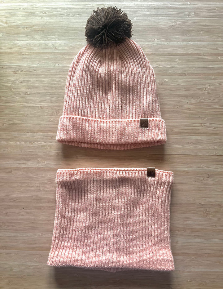 Tuque à pompon en tricot doublée en polar [SS26] [Junior/Adulte]