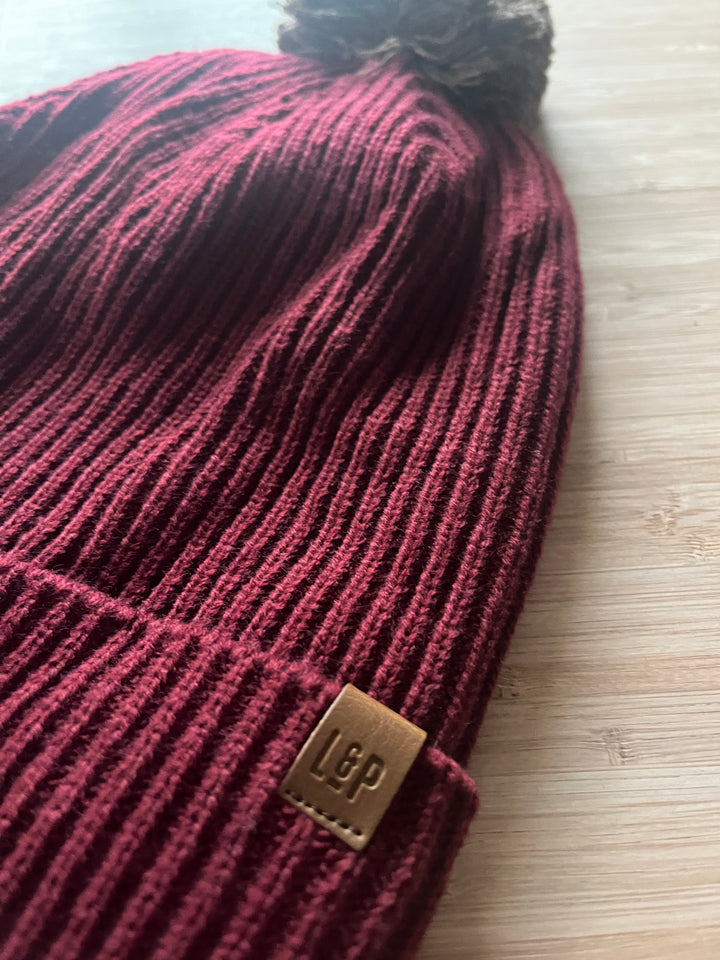 Tuque à pompon en tricot doublée en polar [SS26] [Junior/Adulte]