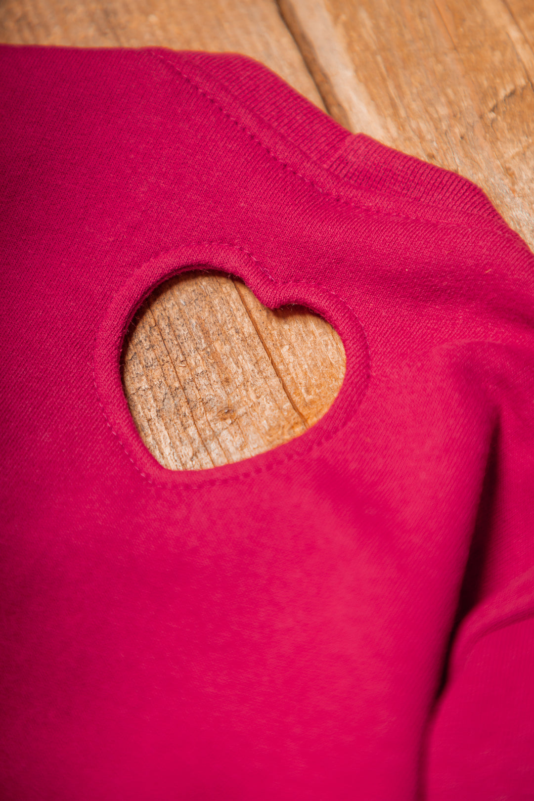 Fleece crewneck sweater with heart back [Heart] [Kids]